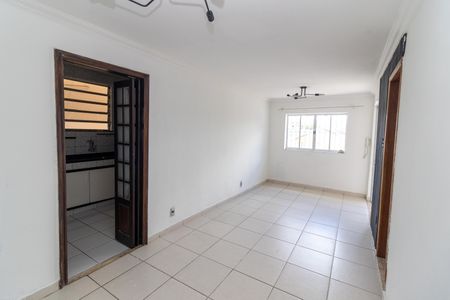 Sala de casa para alugar com 2 quartos, 78m² em Guadalupe, Rio de Janeiro