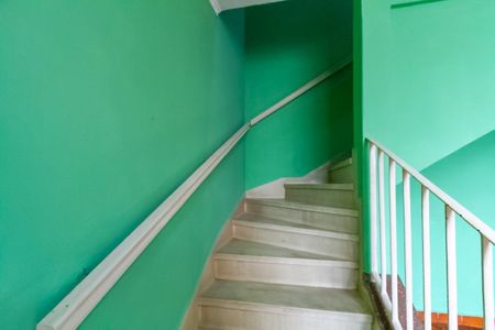 Casa à venda com 297m², 2 quartos e 1 vagaEscada