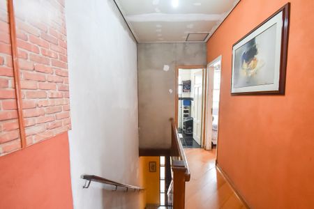 Casa à venda com 270m², 3 quartos e 2 vagas Casa à venda com 270m², 3 quartos e 2 vagasCorredor