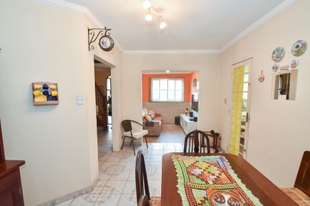 Casa à venda com 270m², 3 quartos e 2 vagas Casa à venda com 270m², 3 quartos e 2 vagasSala de jantar