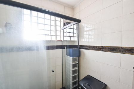 Casa à venda com 270m², 3 quartos e 2 vagas Casa à venda com 270m², 3 quartos e 2 vagasBanheiro