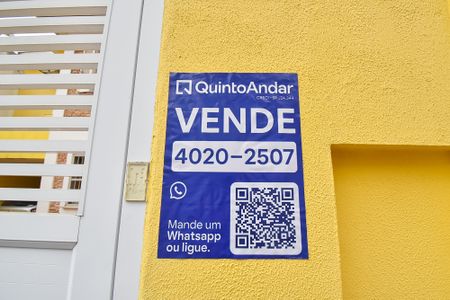Casa à venda com 270m², 3 quartos e 2 vagas Casa à venda com 270m², 3 quartos e 2 vagasPlaca