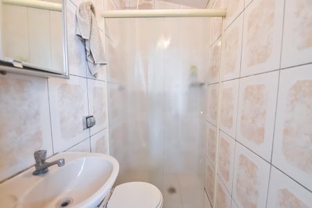 Casa à venda com 270m², 3 quartos e 2 vagas Casa à venda com 270m², 3 quartos e 2 vagasEdícula / banheiro