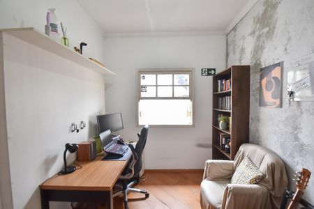 Casa à venda com 270m², 3 quartos e 2 vagas Casa à venda com 270m², 3 quartos e 2 vagasQuarto 1