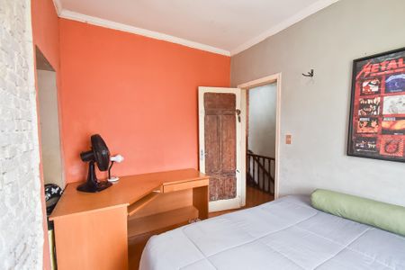 Casa à venda com 270m², 3 quartos e 2 vagas Casa à venda com 270m², 3 quartos e 2 vagasQuarto 2