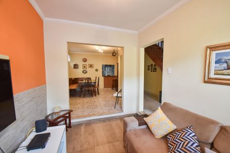 Sala de casa à venda com 3 quartos, 270m² em Cambuci, São Paulo