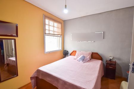 Casa à venda com 270m², 3 quartos e 2 vagas Casa à venda com 270m², 3 quartos e 2 vagasSuíte