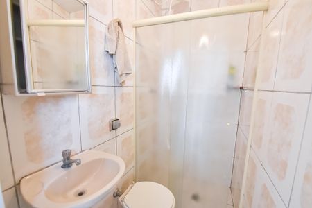 Casa à venda com 270m², 3 quartos e 2 vagas Casa à venda com 270m², 3 quartos e 2 vagasEdícula / banheiro