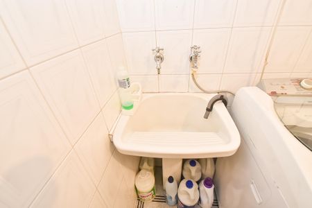 Casa à venda com 270m², 3 quartos e 2 vagas Casa à venda com 270m², 3 quartos e 2 vagasÁrea de serviço