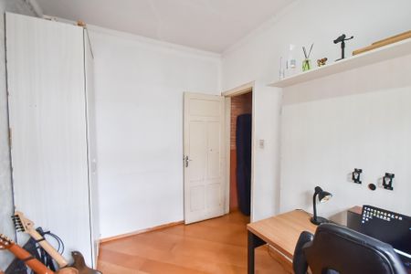 Casa à venda com 270m², 3 quartos e 2 vagas Casa à venda com 270m², 3 quartos e 2 vagasQuarto 1