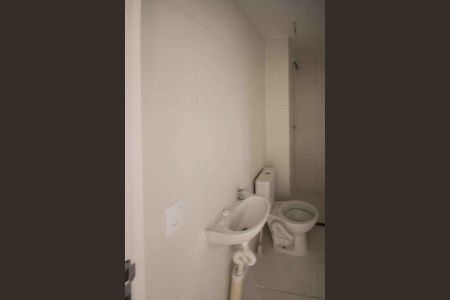 Apartamento à venda com 35m², 2 quartos e sem vagaBanheiro