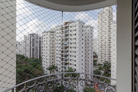 Apartamento à venda com 100m², 3 quartos e 2 vagasSacada do Quarto 2