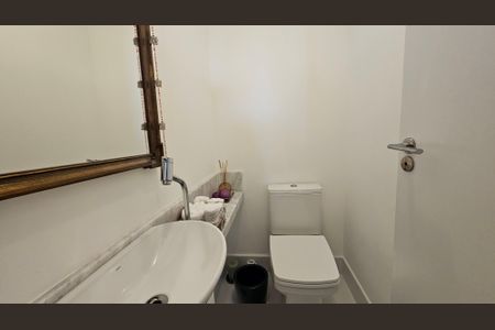 Apartamento à venda com 220m², 3 quartos e 3 vagas Apartamento à venda com 220m², 3 quartos e 3 vagasLavabo