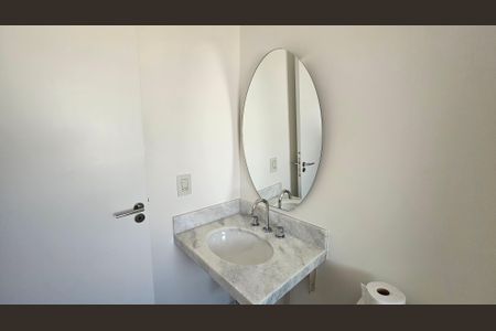 Apartamento à venda com 220m², 3 quartos e 3 vagas Apartamento à venda com 220m², 3 quartos e 3 vagasBanheiro da Suíte 2