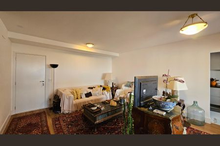 Apartamento à venda com 220m², 3 quartos e 3 vagas Apartamento à venda com 220m², 3 quartos e 3 vagasSala