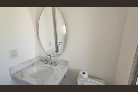 Apartamento à venda com 220m², 3 quartos e 3 vagas Apartamento à venda com 220m², 3 quartos e 3 vagasBanheiro da Suíte 2