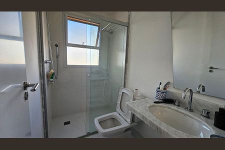 Apartamento à venda com 220m², 3 quartos e 3 vagas Apartamento à venda com 220m², 3 quartos e 3 vagasBanheiro da Suíte