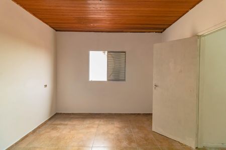 Quarto de casa à venda com 2 quartos, 70m² em Jardim Itacolomi, São Paulo