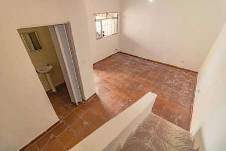 Sala de casa à venda com 2 quartos, 70m² em Jardim Itacolomi, São Paulo