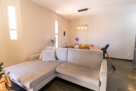 Apartamento à venda com 75m², 2 quartos e 1 vaga Apartamento à venda com 75m², 2 quartos e 1 vagaSala