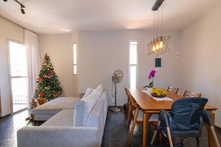 Apartamento à venda com 75m², 2 quartos e 1 vaga Apartamento à venda com 75m², 2 quartos e 1 vagaSala