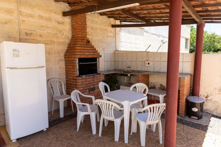 Apartamento à venda com 90m², 3 quartos e 1 vaga Apartamento à venda com 90m², 3 quartos e 1 vagaÁrea comum - Piscina