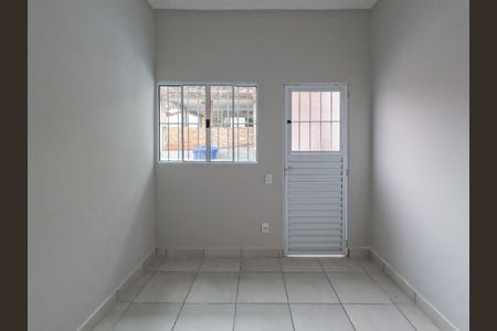 Casa para alugar com 80m², 1 quarto e 1 vaga