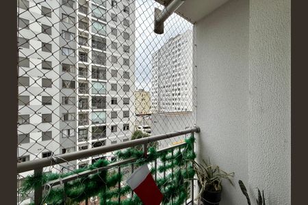 Apartamento à venda com 55m², 2 quartos e 1 vaga Apartamento à venda com 55m², 2 quartos e 1 vagaSacada de Serviço
