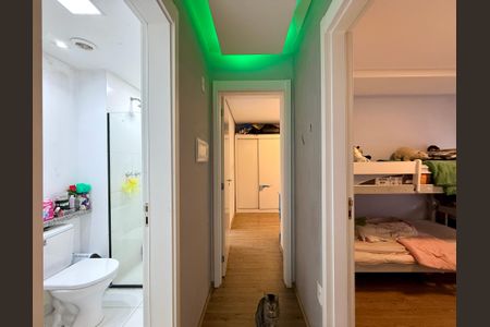 Apartamento à venda com 55m², 2 quartos e 1 vaga Apartamento à venda com 55m², 2 quartos e 1 vagaCorredor Quartos