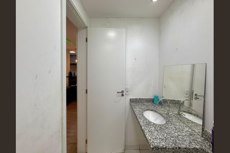 Apartamento à venda com 55m², 2 quartos e 1 vaga Apartamento à venda com 55m², 2 quartos e 1 vagaBanheiro Social