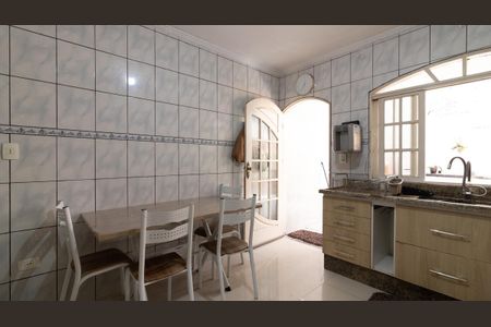 Casa à venda com 135m², 2 quartos e 1 vaga Casa à venda com 135m², 2 quartos e 1 vagaCozinha