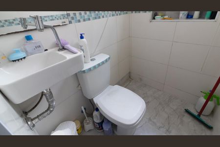 Casa à venda com 135m², 2 quartos e 1 vaga Casa à venda com 135m², 2 quartos e 1 vagaBanheiro da Suíte 2