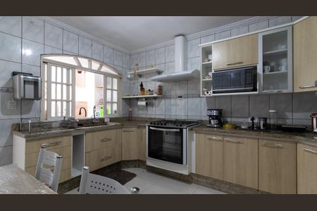 Casa à venda com 135m², 2 quartos e 1 vaga Casa à venda com 135m², 2 quartos e 1 vagaCozinha