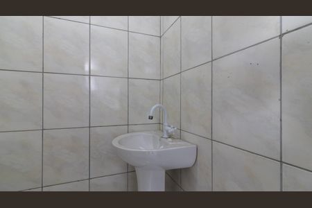 Casa à venda com 135m², 2 quartos e 1 vaga Casa à venda com 135m², 2 quartos e 1 vagaBanheiro de Serviço