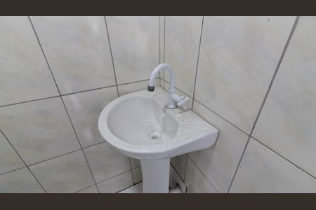 Casa à venda com 135m², 2 quartos e 1 vaga Casa à venda com 135m², 2 quartos e 1 vagaBanheiro de Serviço