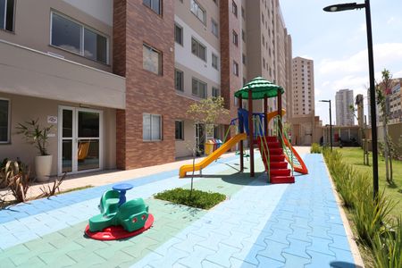 Apartamento para alugar com 31m², 2 quartos e sem vagaÁrea comum - Playground