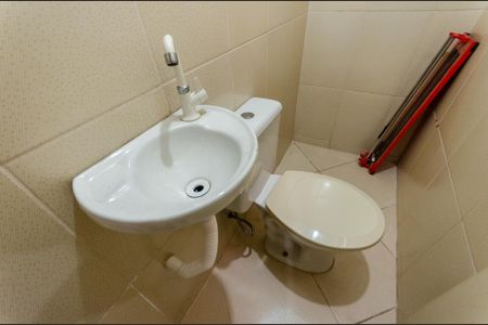 Casa para alugar com 250m², 4 quartos e 3 vagas Casa para alugar com 250m², 4 quartos e 3 vagasBanheiro de serviço