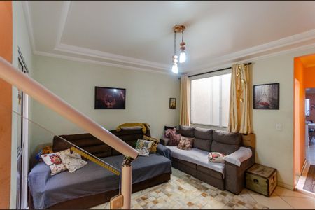 Sala de casa para alugar com 4 quartos, 250m² em Chácara São João, São Paulo