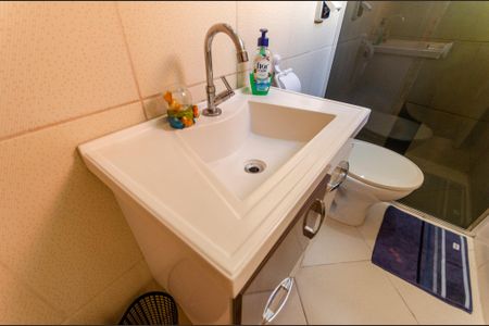 Casa para alugar com 250m², 4 quartos e 3 vagas Casa para alugar com 250m², 4 quartos e 3 vagasBanheiro