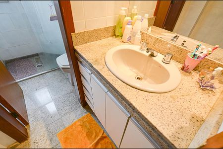Apartamento à venda com 95m², 3 quartos e 3 vagasBanheiro Social