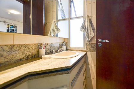 Apartamento à venda com 95m², 3 quartos e 3 vagasBanheiro Suite