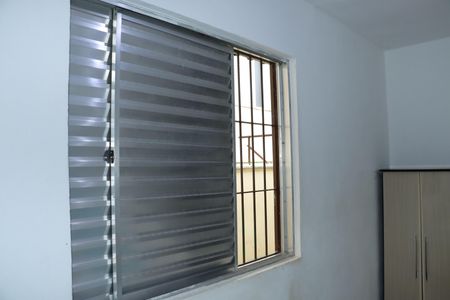 Casa para alugar com 72m², 2 quartos e 1 vagaQuarto 1