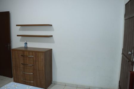 Casa para alugar com 72m², 2 quartos e 1 vagaQuarto 2