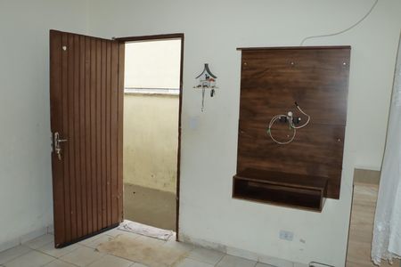 Sala de casa para alugar com 2 quartos, 72m² em Jardim Lina, Cotia