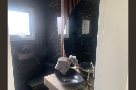 Casa à venda com 225m², 3 quartos e 4 vagasBanheiro