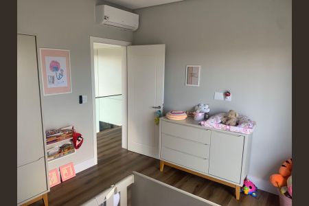 Quarto de casa à venda com 3 quartos, 225m² em Igara, Canoas