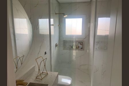 Casa à venda com 225m², 3 quartos e 4 vagasBanheiro
