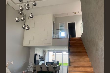 Sala de casa à venda com 3 quartos, 225m² em Igara, Canoas