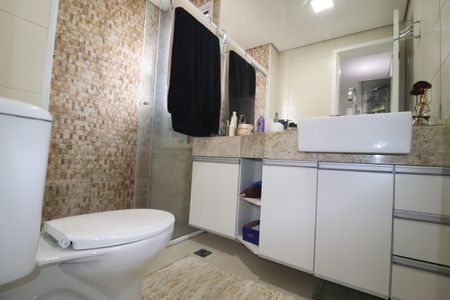 Apartamento à venda com 115m², 3 quartos e 2 vagasBanheiro Quarto 1 suíte