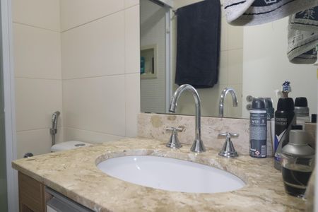 Apartamento à venda com 115m², 3 quartos e 2 vagasBanheiro Quarto 3 suíte